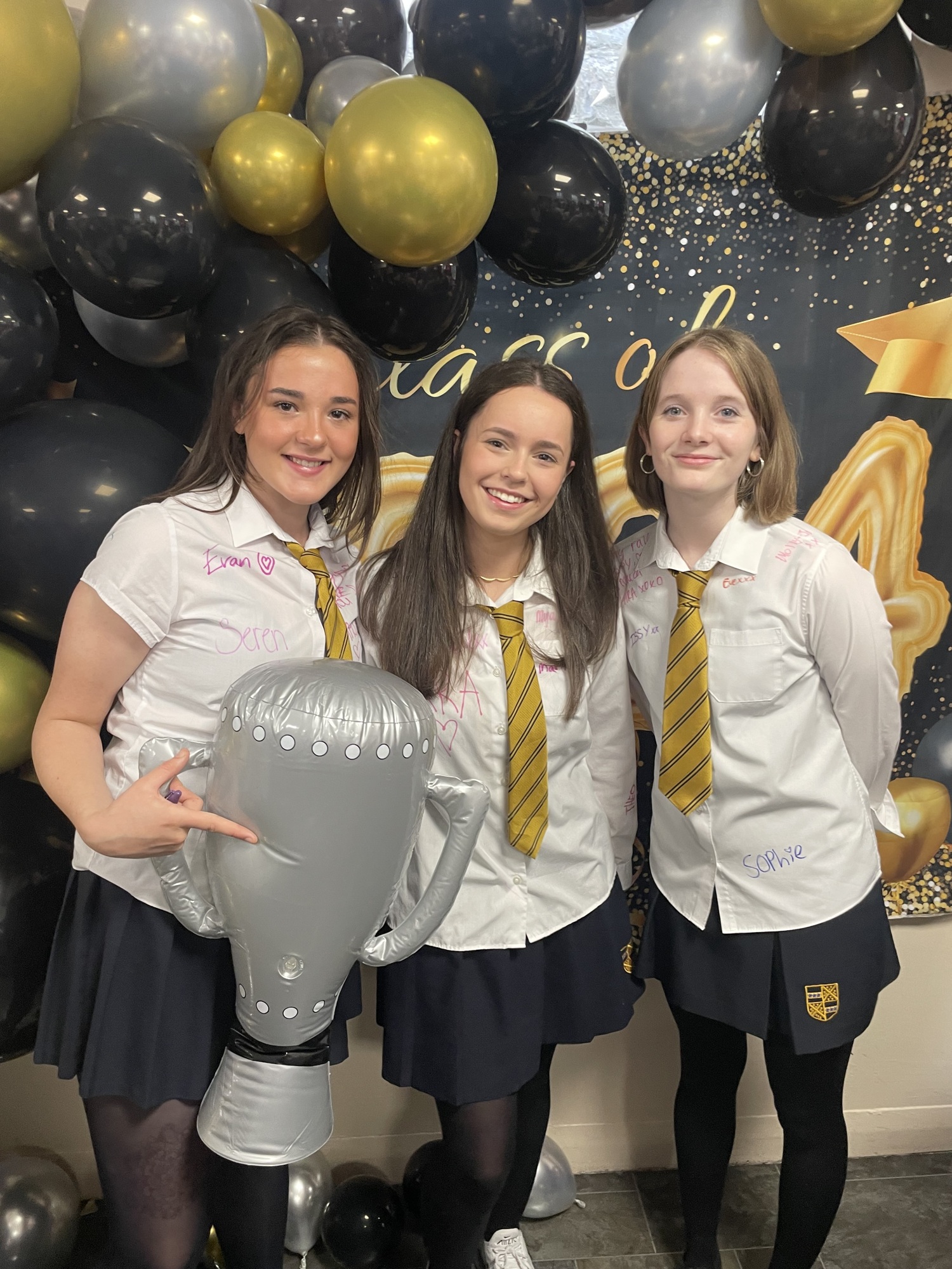 Year 13 Farewell -Class of 2024 - News - Ysgol Stanwell School